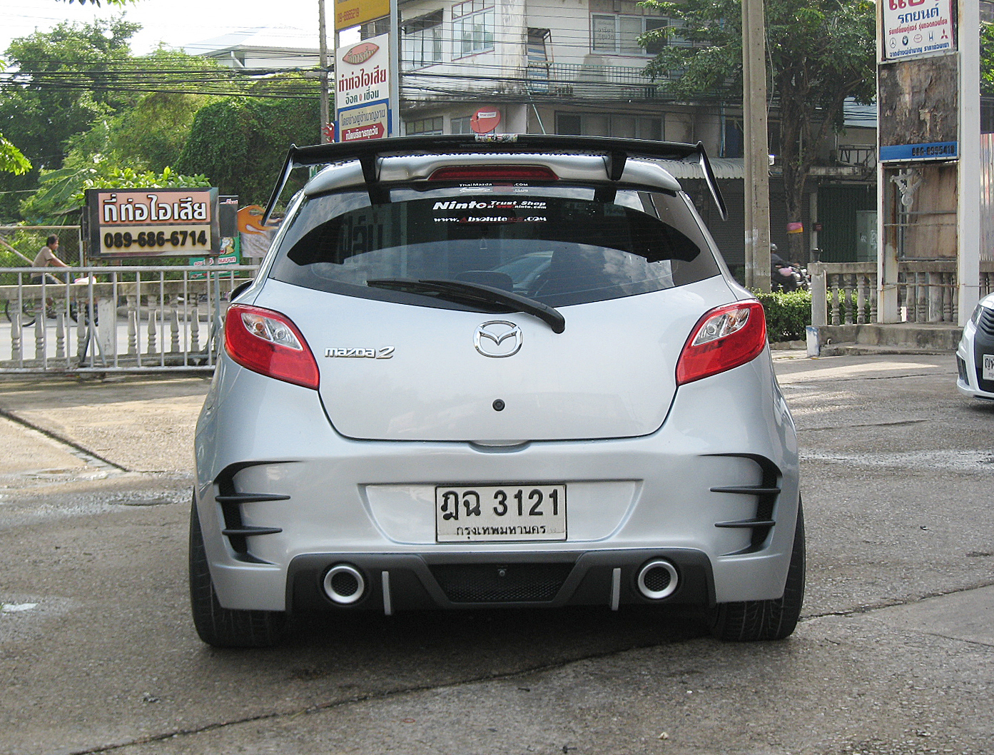 ชุดแต่ง Mazda2 2009-2013 5ประตู สปอยเลอร์ ING+1